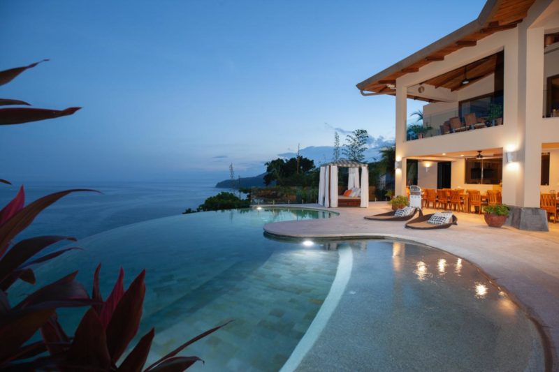 Exclusive Luxury Home Casa Faro Azul